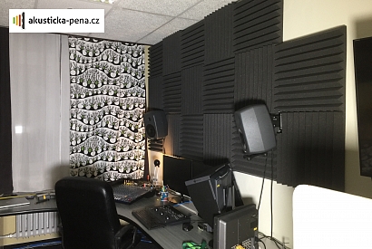 QQ Studio